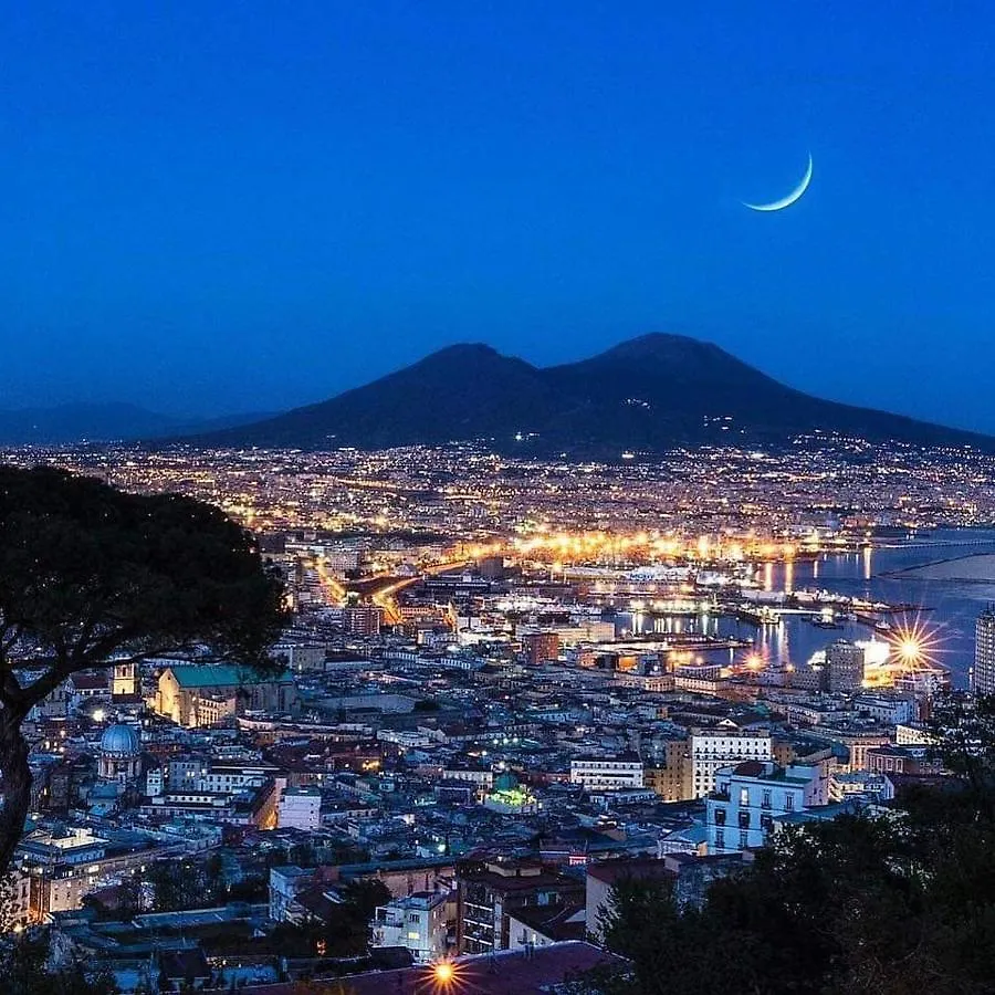 Garibaldi House Apartment Napoli