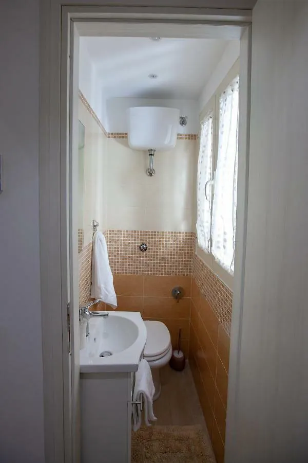 Garibaldi House Apartment Napoli